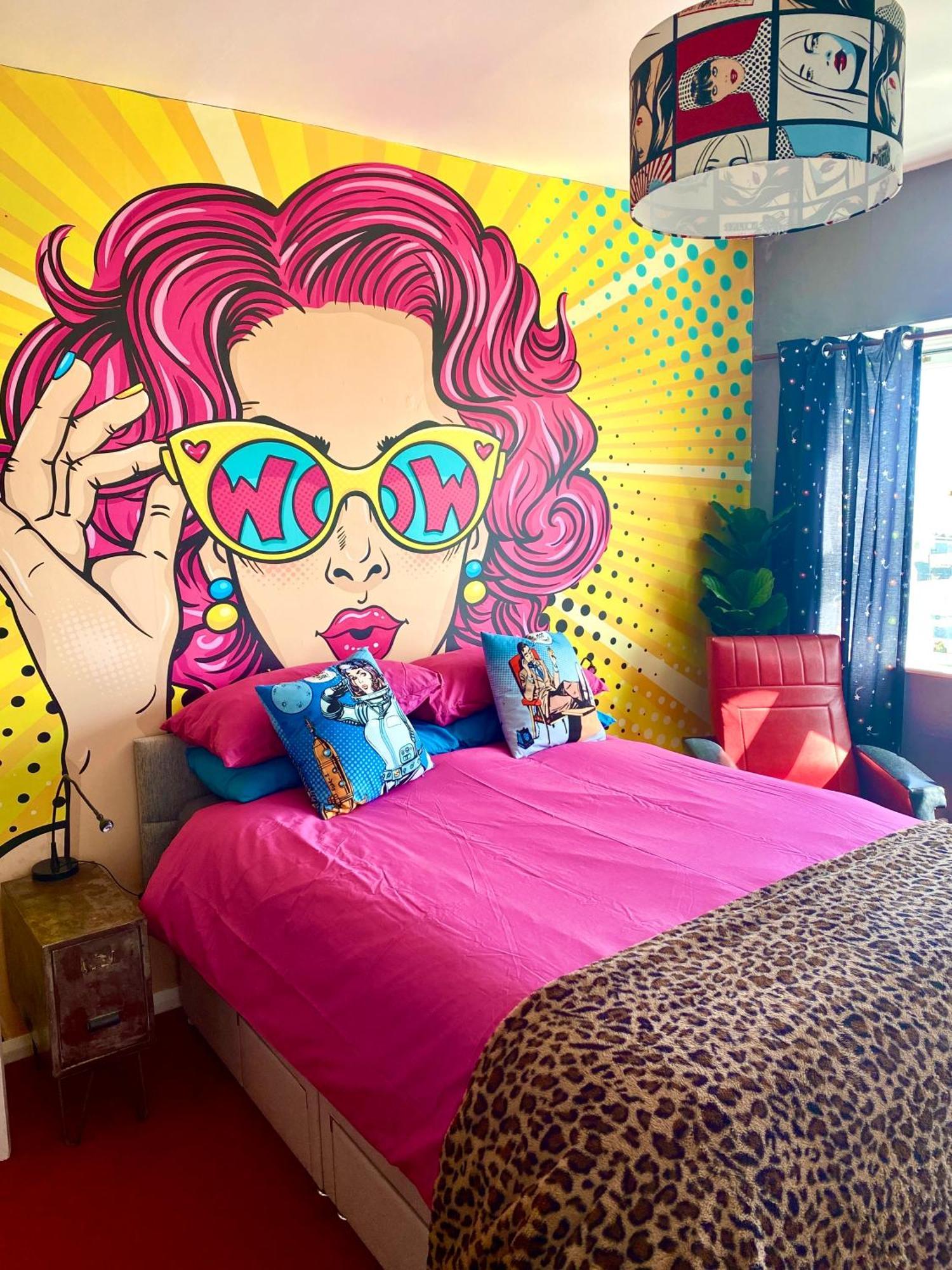 Апартаменти Pop Art Pad Heart Of Old Town With Parking! Гастінгс Екстер'єр фото